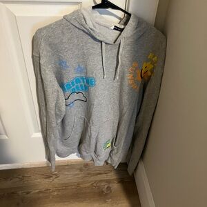 Women’s crayola sweatshirt size medium good condition